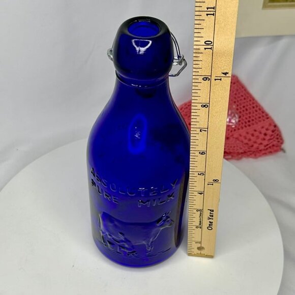 Vintage Cobalt Blue Glass Thatcher's Dairy Milk Bottle with Wire Bale Lid - Picture 8 of 8